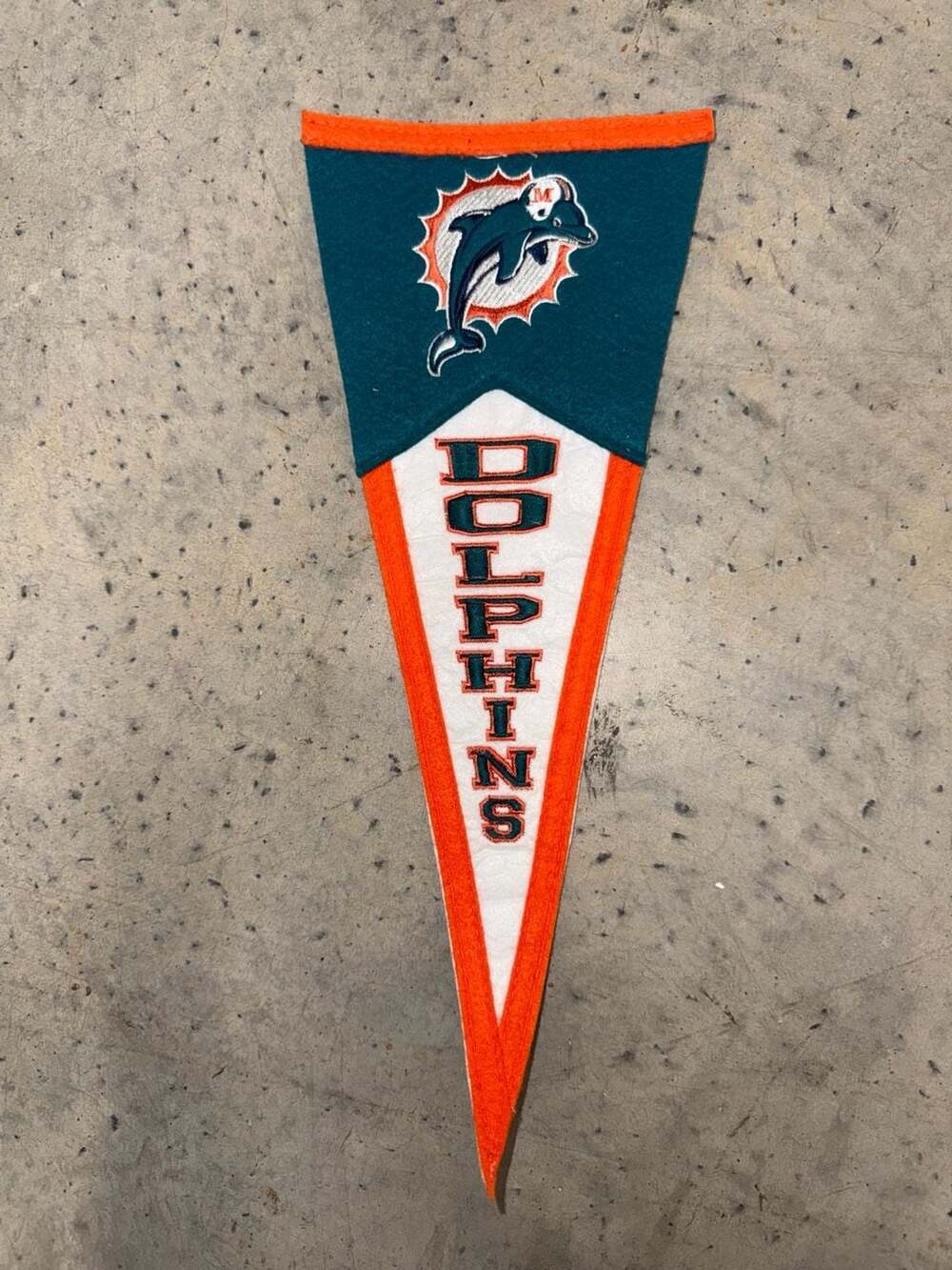 VTG Miami Dolphins Embroidery Pennant Flag 11o